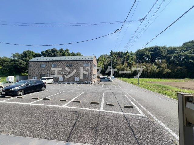 ベルメゾンＢの駐車場|高崎、前橋のお部屋探しはエンドスケープまで！お客様の理想お聞かせ下さい♪