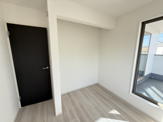 テラシエ高崎市棟高町町1期　2号棟　新築住宅の収納|【イメージ画像】2階洋室3収納です