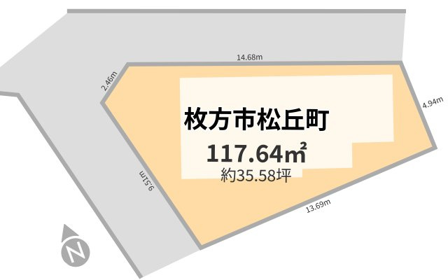 【中古戸建て/庭付き】枚方市松丘町2階建ての区画図|小中学校から徒歩6分に位置する閑静な住宅街。変形地ではありますが角地で、車1台の駐車が可能。ぜひお問い合わせお待ちしています！