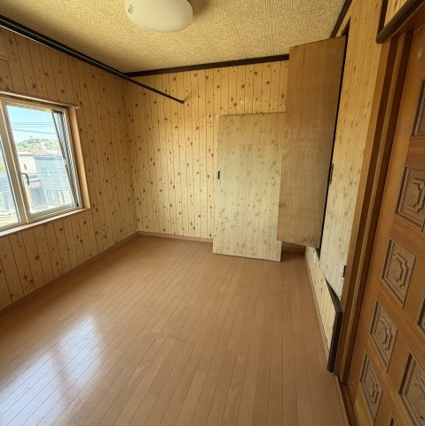 室蘭市東町3丁目11-1戸建の居間・リビング