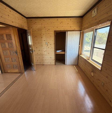 室蘭市東町3丁目11-1戸建の居間・リビング