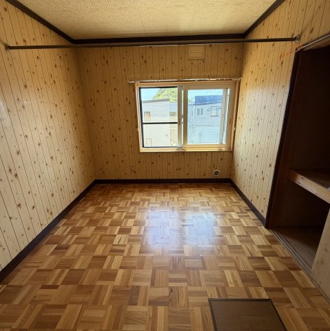 室蘭市東町3丁目11-1戸建の玄関