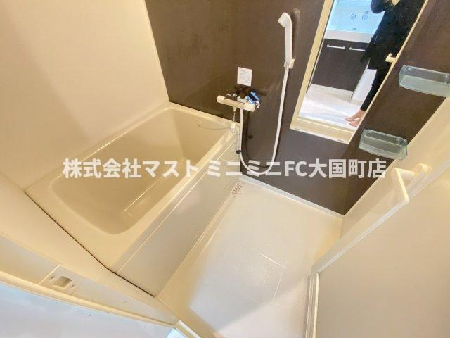 エスライズ難波EASTの浴室