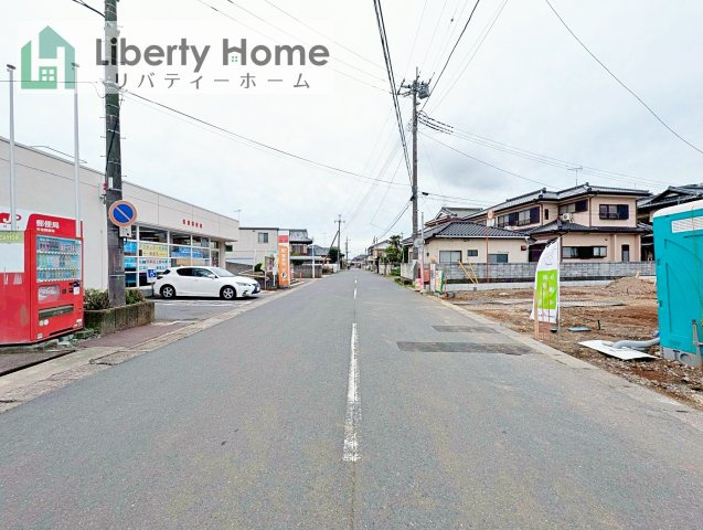 つくば市北条第3　新築戸建　1号棟の前面道路含む現地写真