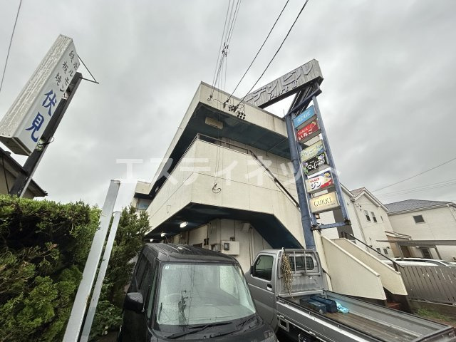 東海市富木島町伏見１丁目の店舗一部