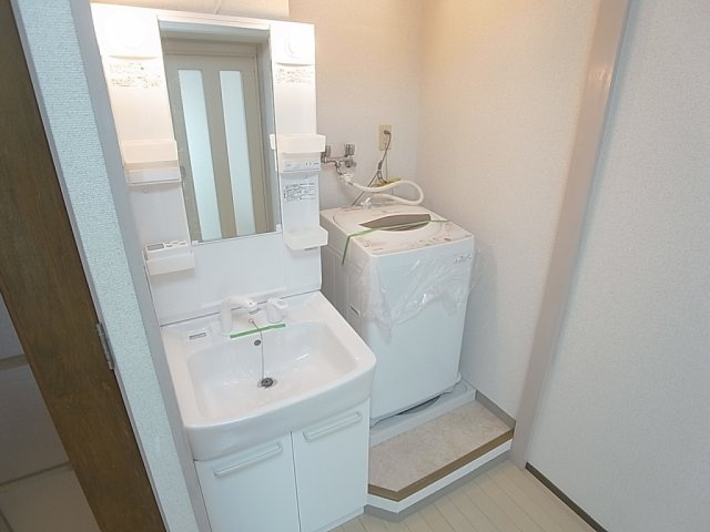 パルメゾン北町の洗面所|シャワー付き洗面