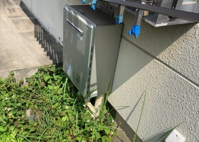 【発電・温水設備】 | 省エネ給湯器とは従来型の給湯器より熱効率が高く、少ない燃料でたくさんのお湯を沸かすことが出来る高効率な給湯器のことを指します。また、省エネ給湯器には種類があり、利便性や効果なども様々です。