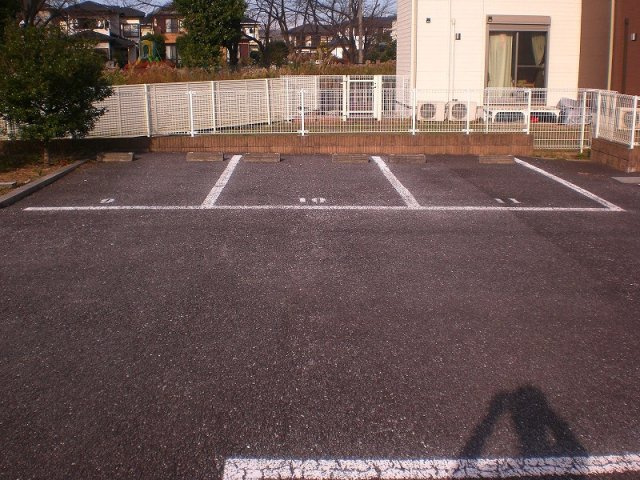 レオパレスＮＯＭＵＲＡの駐車場