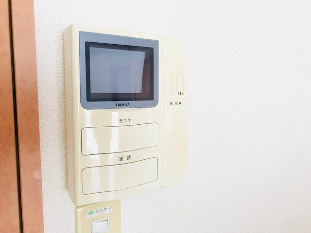 レオパレスルーチェのセキュリティ|TVモニター付きインターフォン