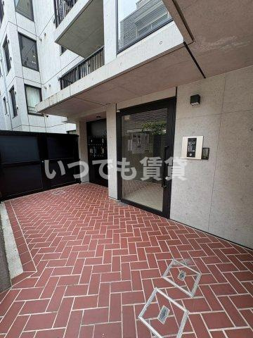 OAK VILLA SOU目黒のエントランス