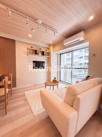 キョウエイハイツ田町の居間・リビング|空室のためご都合に合わせてご内覧できます
お問合せはお電話でもお受付しております。
03-6450-5211