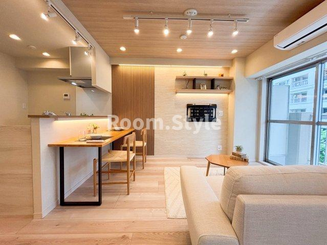 キョウエイハイツ田町の居間・リビング|空室のためご都合に合わせてご内覧できます
お問合せはお電話でもお受付しております。
03-6450-5211
