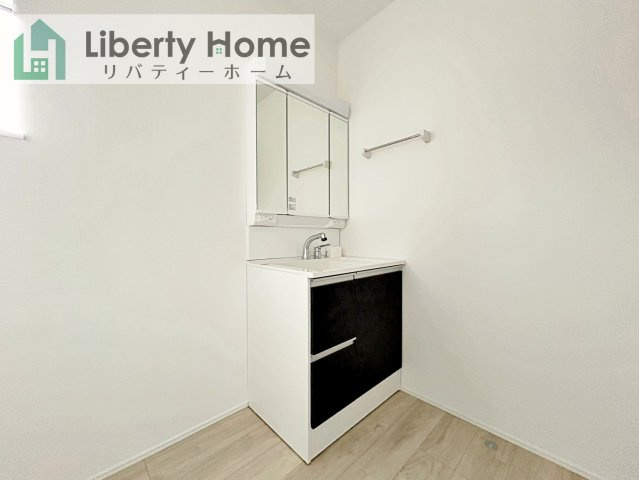 取手市井野第1期　1号棟　新築戸建の独立洗面台