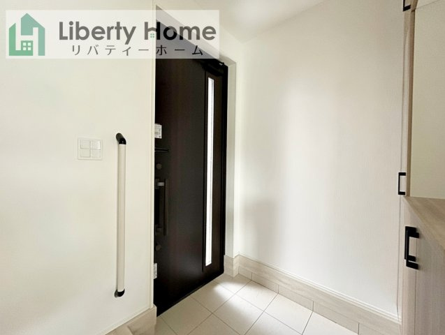 取手市井野第1期　1号棟　新築戸建の玄関