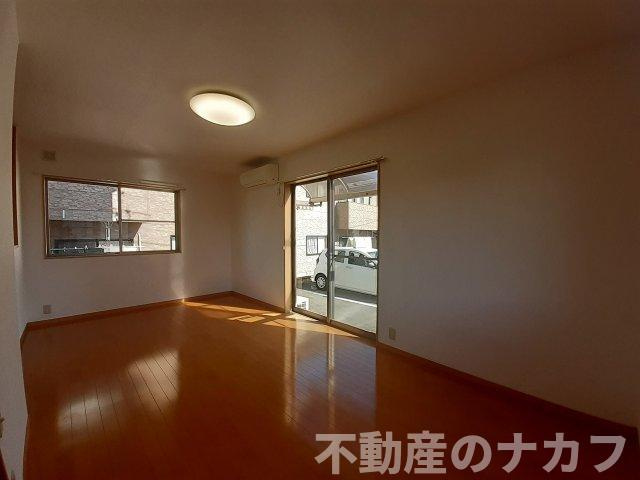 エミナンスの洋室|※同タイプの部屋写真です