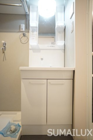 熊本市西区上熊本３丁目のアパートの独立洗面台