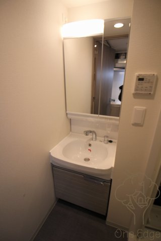 プレサンス梅田Ⅱの独立洗面台
