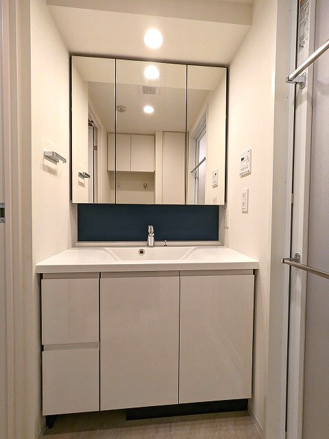 Dimus蔵前Residenceの洗面所