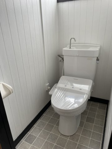 川越市今成２丁目ペット可戸建貸家のトイレ