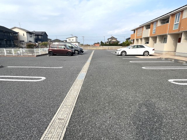 スイートフラワーさくらの駐車場