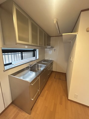 松山１丁目貸家のキッチン