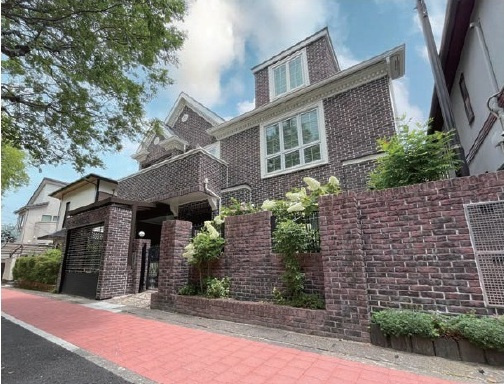 横浜市青葉区美しが丘一丁目戸建