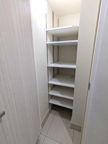 Urbanex千代田淡路町の玄関|シューズインクローゼット