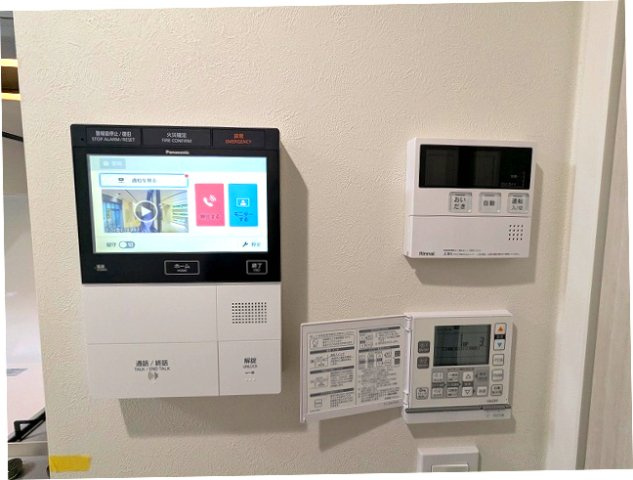 Urbanex千代田淡路町のその他共用部分|多機能なハンズフリーインターホンセキュリティ、ダイニングの床暖房スイッチパネルです