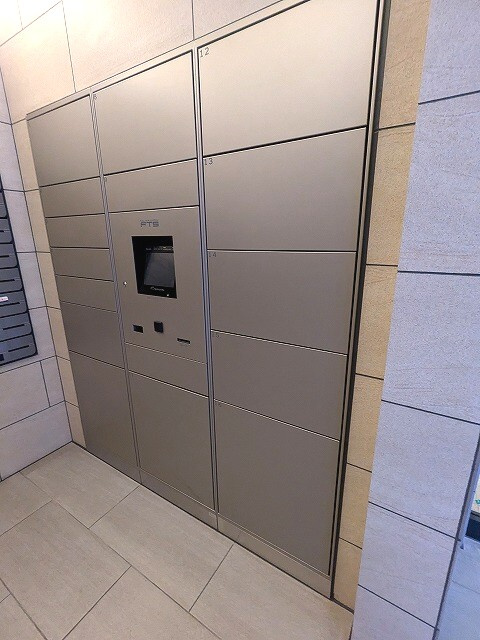 Urbanex千代田淡路町のロビー|宅配ＢＯＸです