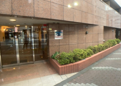 【現況写真】 | ヴェルヒルズ町田 | 眺望の良さを楽しめるダイニングキッチンで家族団らんの時間を過ごしてはいかがでしょうか。バルコニーから見える景色を家族で眺める時間は、時間が経つのを忘れてしまいそうですね。是非、現地を見に行きましょう！