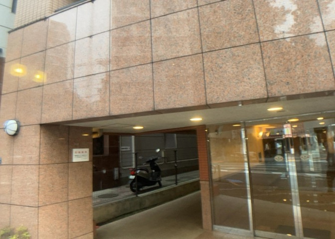 【現況写真】 | ヴェルヒルズ町田 | 景色重視でお家選ぶをするとスーパーが遠い！学校が遠い！など生活をするうえで利便性で困ることもあります。まず一度現地を見学する際に、周辺の施設などがあるかを確認し、暮らし始めた後のことを想像しましょう。