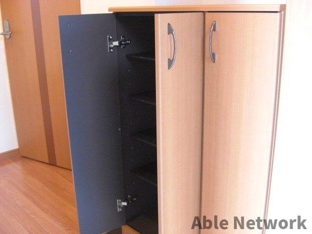 トゥインクル Ⅱの玄関|シューズボックス付き