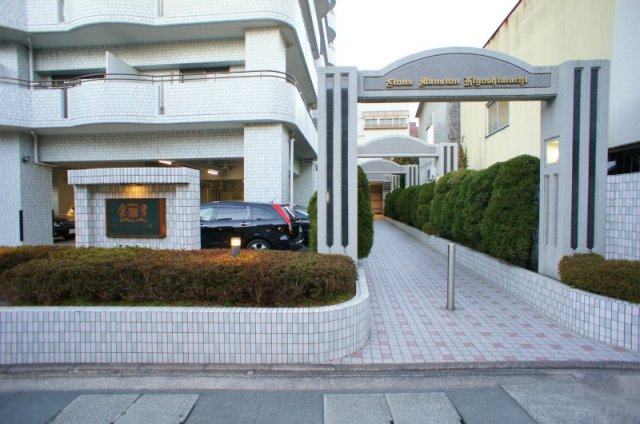 ライオンズマンション日吉町【キャッシュバック対象】のエントランス