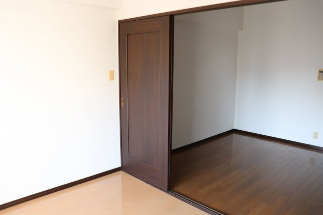 ライオンズマンション日吉町【キャッシュバック対象】の居間・リビング|※現状優先
