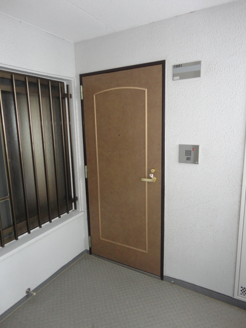 ライオンズマンション日吉町【キャッシュバック対象】の玄関