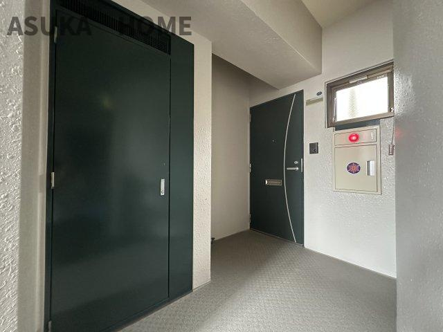 ライトウェーブ蒔田のその他共用部分|突き当りの角部屋なのでプライベート性◎なお部屋です。