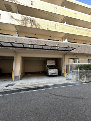 【駐車場】 | ルブニール西郷