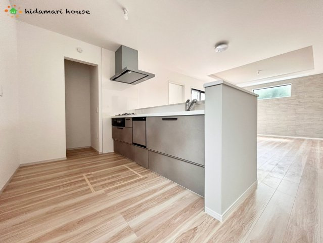 上尾市上13期　新築戸建　LIGARE01のキッチン