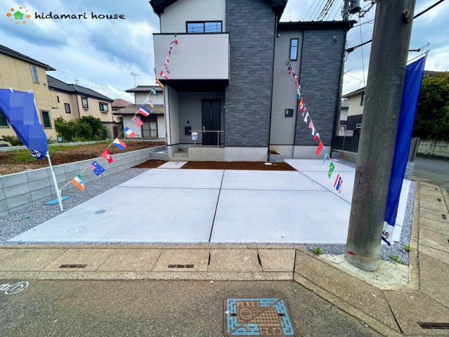 上尾市上13期　新築戸建　LIGARE01の駐車場