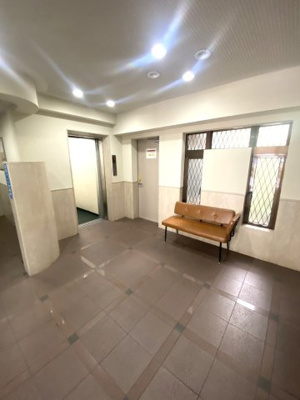 【エントランス】 | 朝日シティパリオ西早稲田館