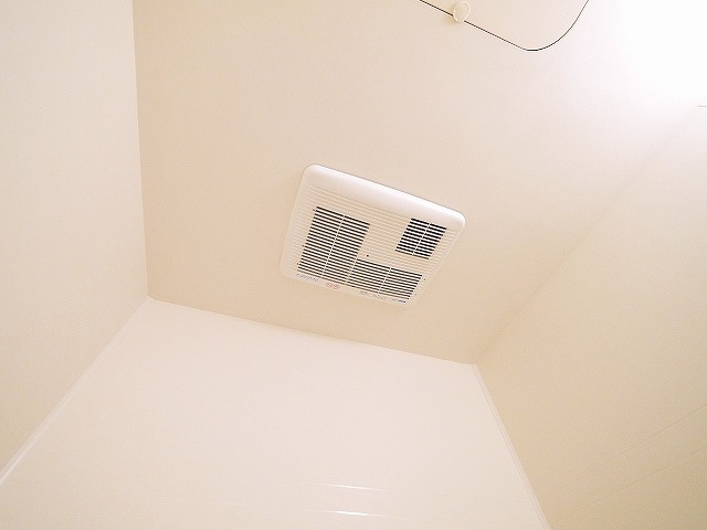 アムール野村Ⅲの設備|浴室乾燥機付き