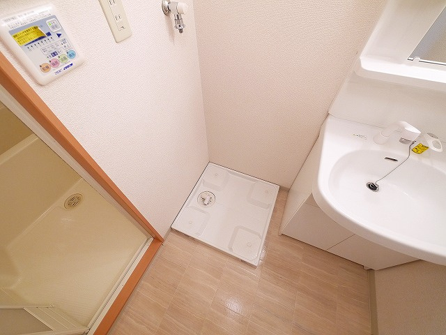 アムール野村Ⅲの設備|室内洗濯機置き場
