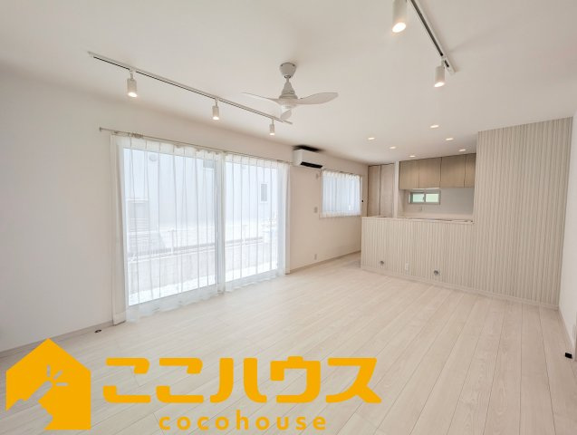 中城村伊集　新築戸建て　全2棟　2号棟の居間・リビング|【施工例】※同施工の別物件写真