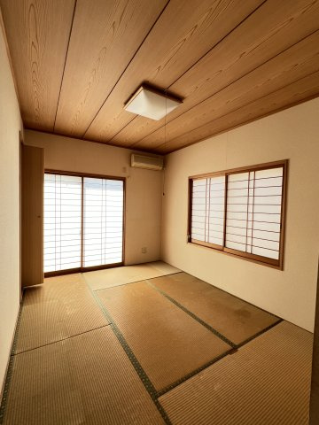米子市旗ヶ崎８丁目　中古住宅の和室|１階和室