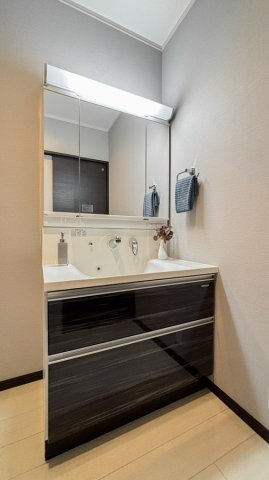 2016年築中古戸建　江戸川区　中葛西５丁目　空家　リ　フォーム済のキッチン