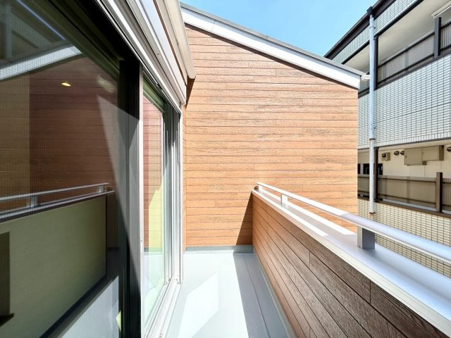 2016年築中古戸建　江戸川区　中葛西５丁目　空家　リ　フォーム済のバルコニー