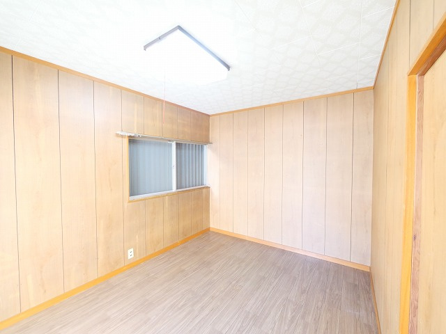 谷村貸家の洋室