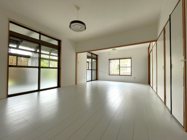 下ヶ傍示　中古戸建の洋室