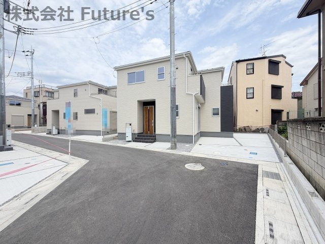三郷市戸ケ崎3丁目　新築戸建　全10棟　5号棟の前面道路含む現地写真|前面道路含む現地写真です。