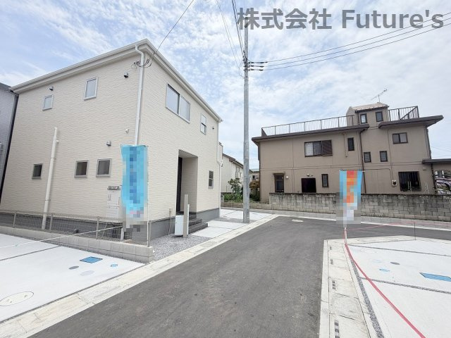 三郷市戸ケ崎3丁目　新築戸建　全10棟　5号棟の前面道路含む現地写真|前面道路含む現地写真です。